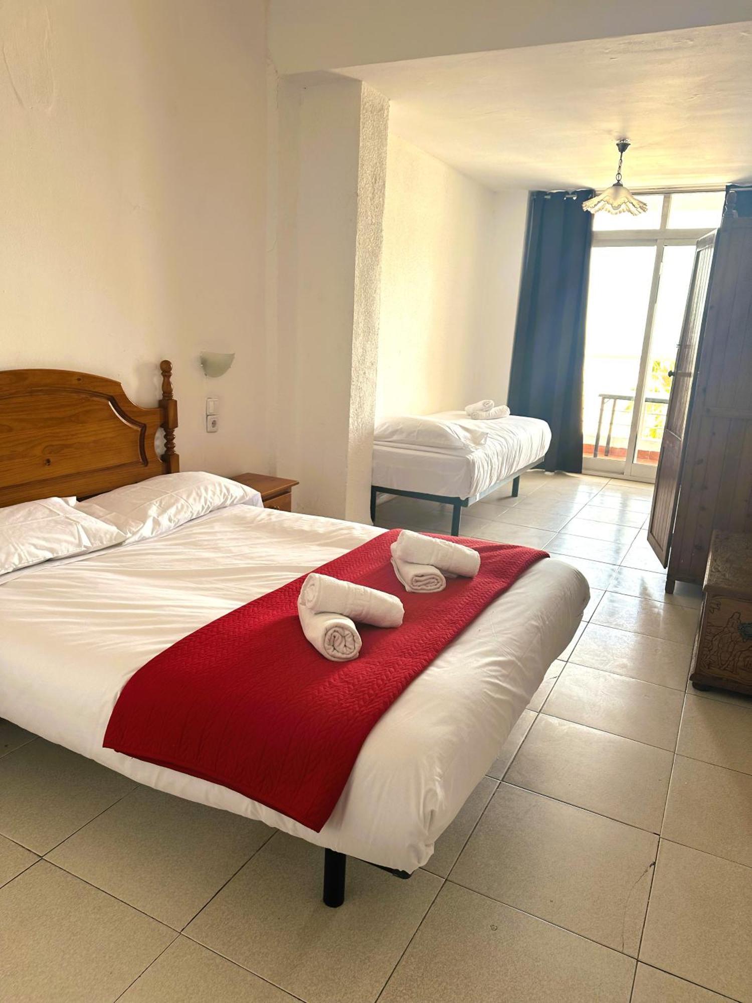 Barraca Suites Valencia Bagian luar foto