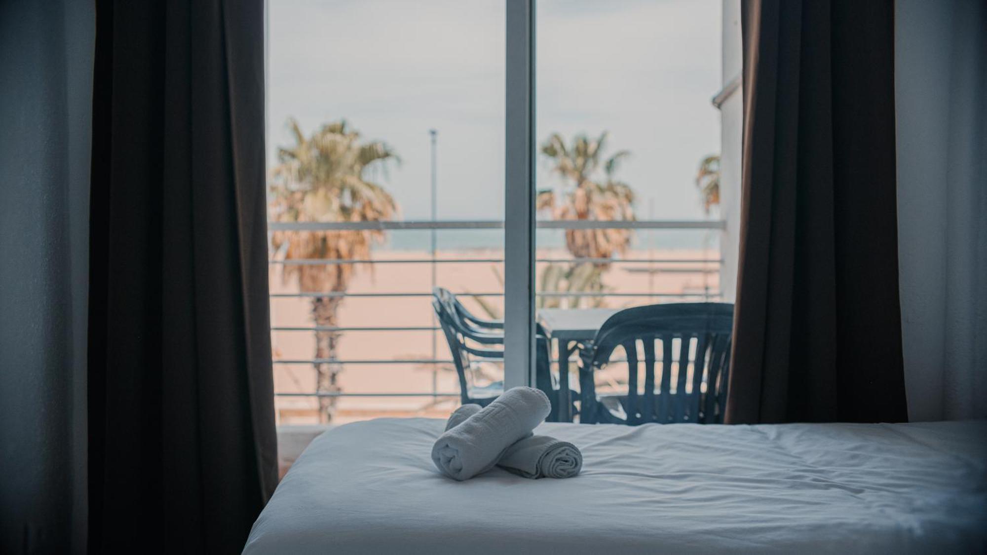 Barraca Suites Valencia Bagian luar foto